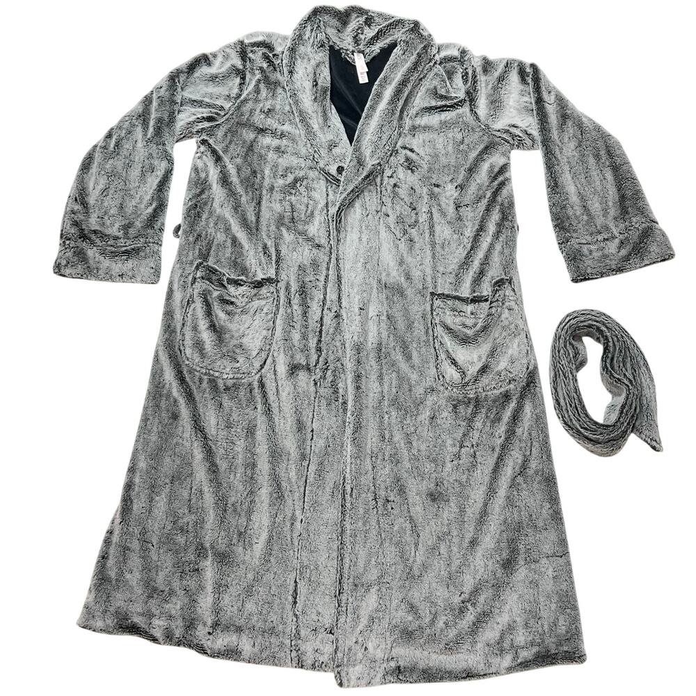 Gillian O’Malley Sleepwear Bathrobe Medium Large Gray Fuzzy Fleece Cozy Pockets
